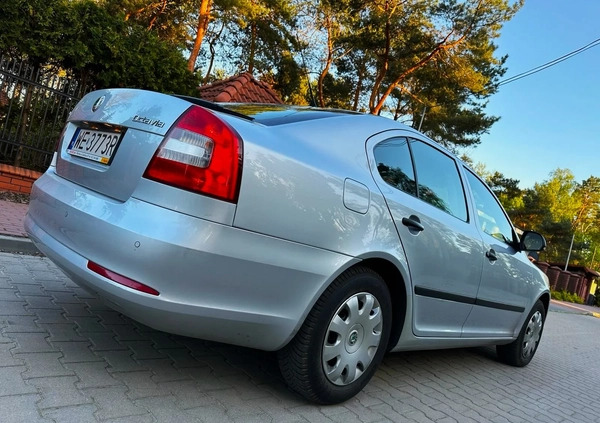 Skoda Octavia cena 35800 przebieg: 36000, rok produkcji 2008 z Legionowo małe 742